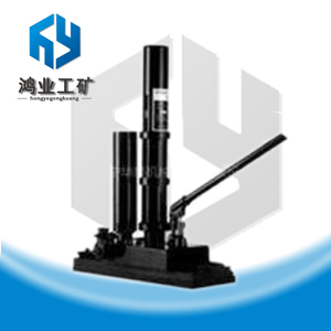 機(jī)車落軌復(fù)位機(jī)